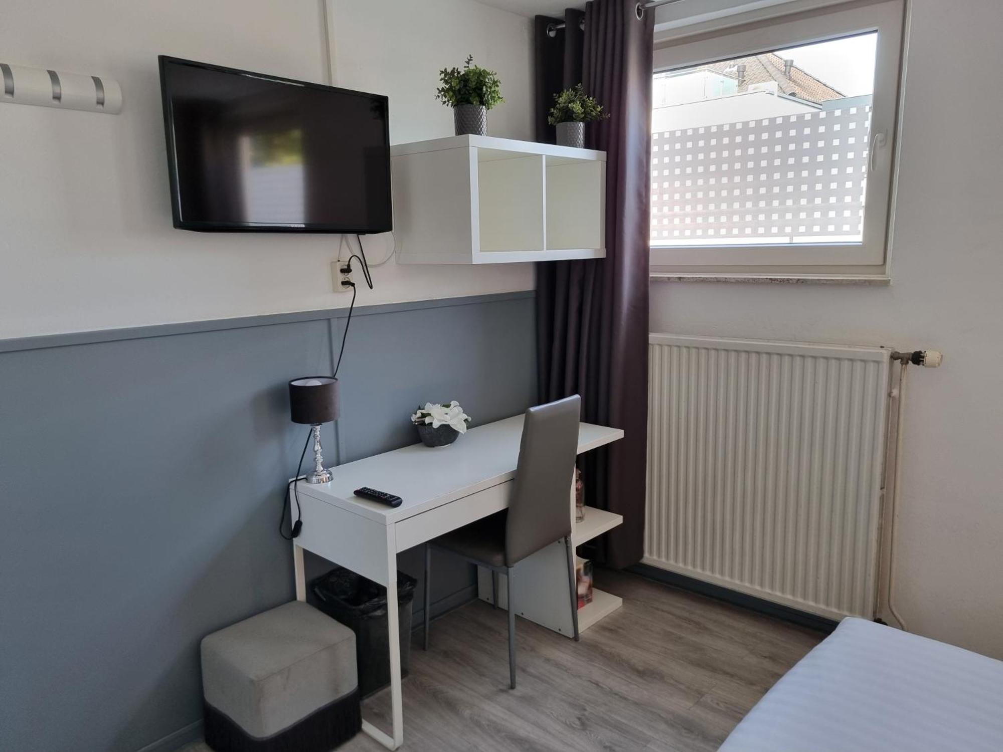 Hotel Dupuis 2*