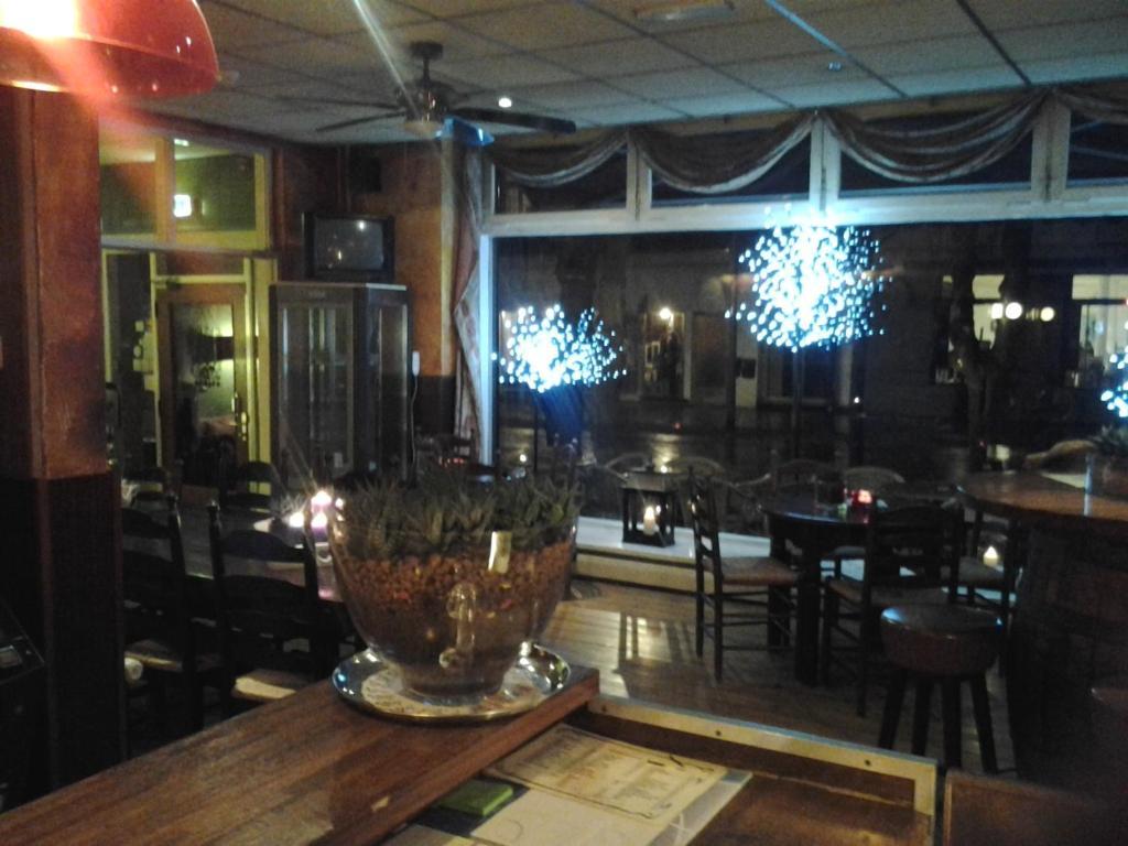 Hotel Dupuis 2*